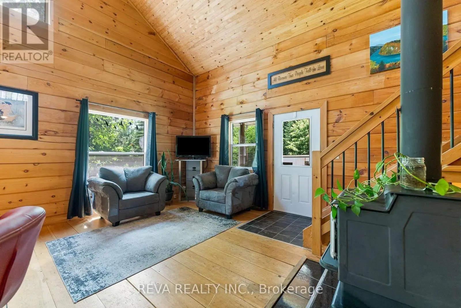 21 Lorraine Road, Hastings Highlands, Ontario  K0L 2K0 - Photo 3 - X12245042