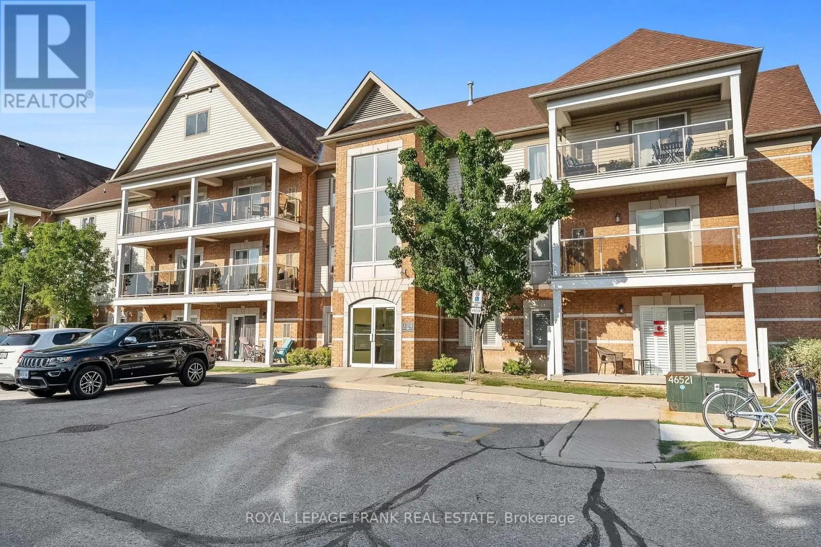 311 - 124 Aspen Springs Drive, Clarington, Ontario  L1C 0G8 - Photo 1 - E12245210