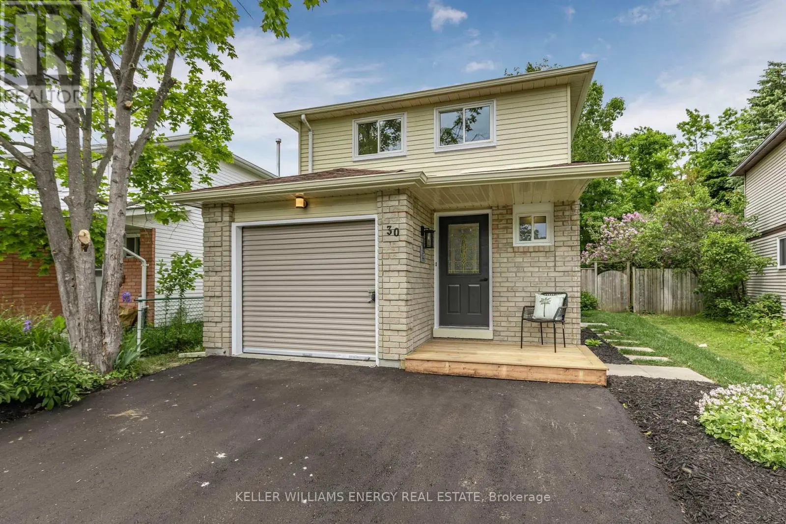 30 Sinclair Court, Barrie, Ontario  L4N 5X8 - Photo 1 - S12245756