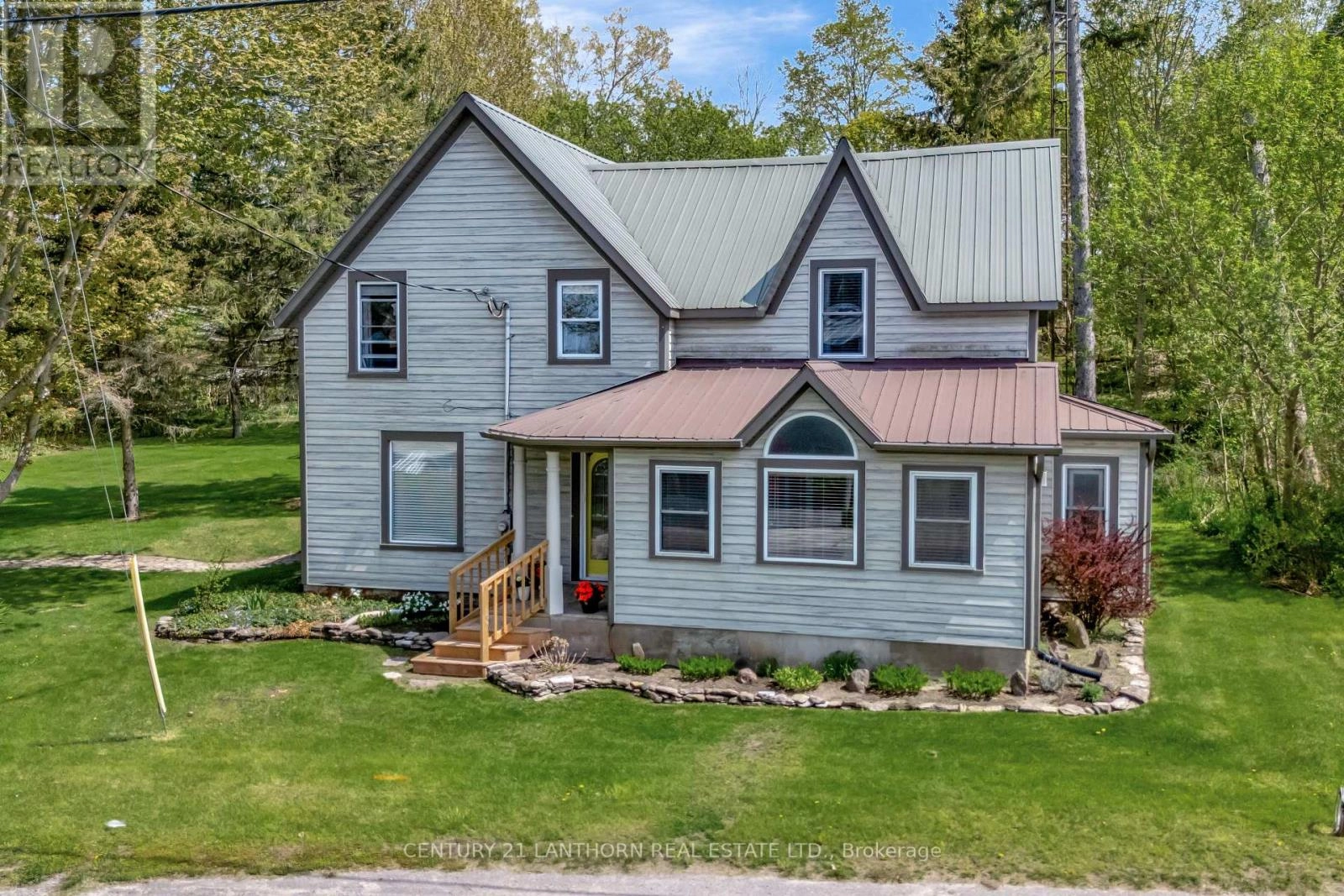 1647 County Road 10, Prince Edward County, Ontario  K0K 1P0 - Photo 2 - X12154033