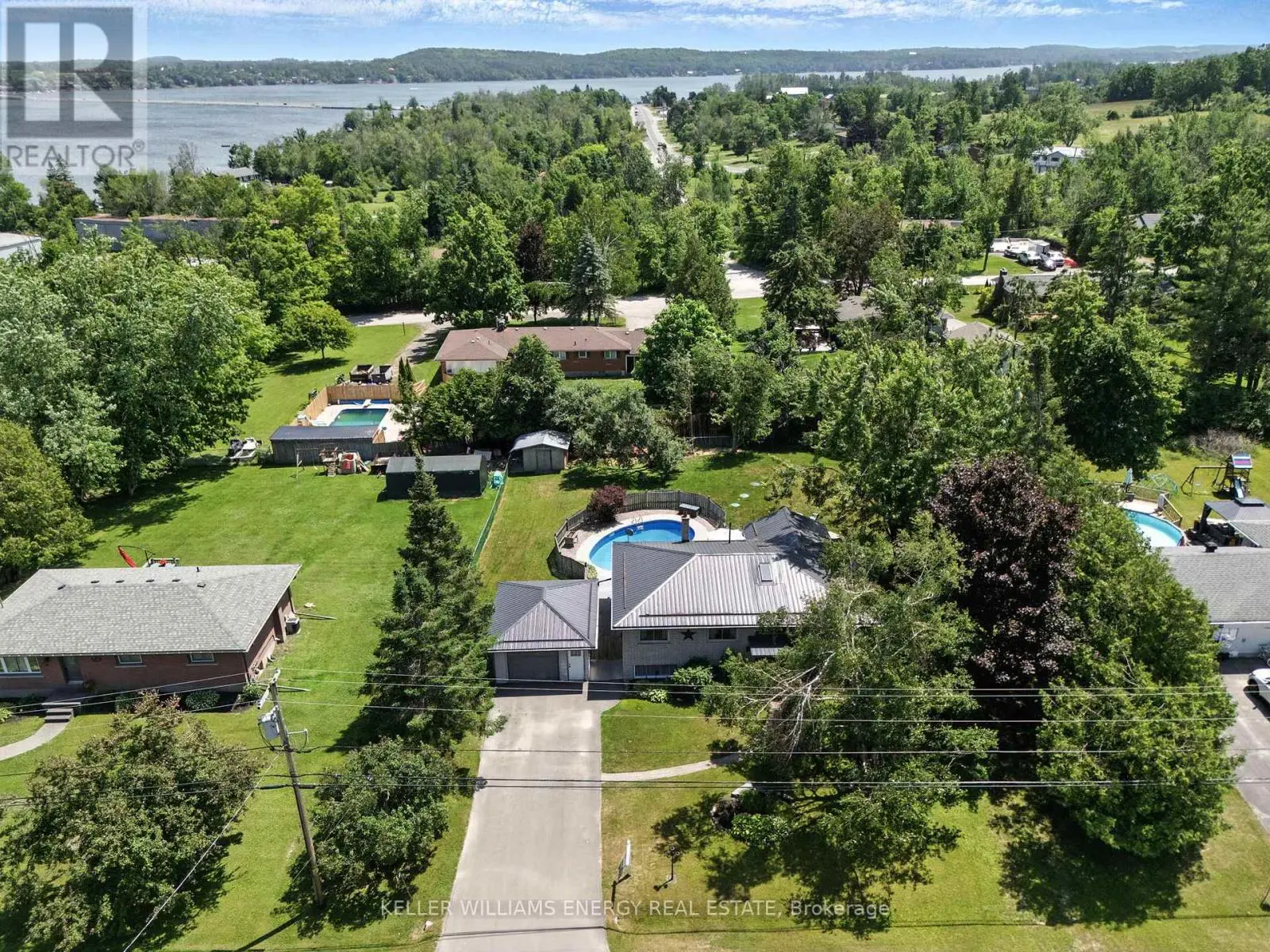 685 Young Street, Selwyn, Ontario  K9J 6X2 - Photo 2 - X12246273