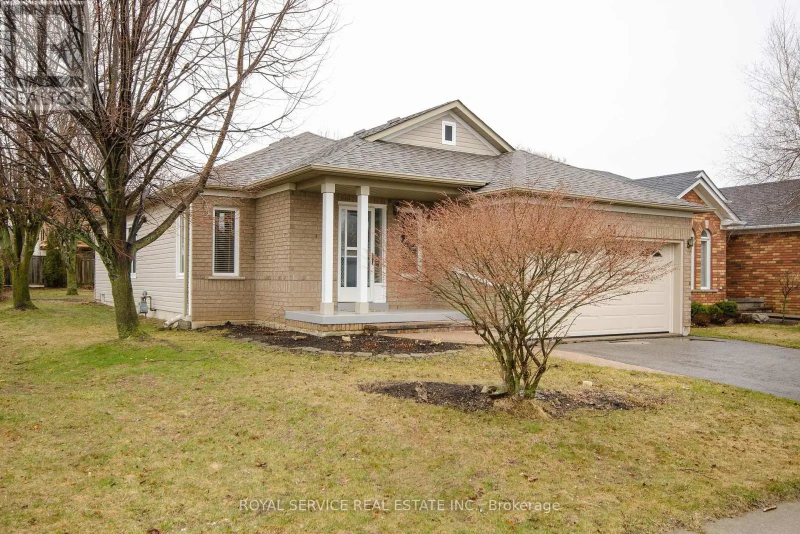 51 Huffman Drive, Port Hope, Ontario  L1A 4K1 - Photo 2 - X12246539