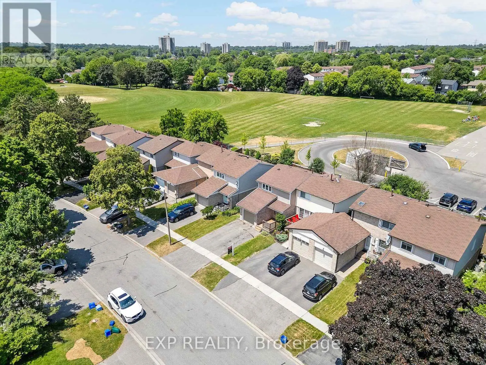 913 Gentry Crescent, Oshawa, Ontario  L1K 1L6 - Photo 3 - E12246690