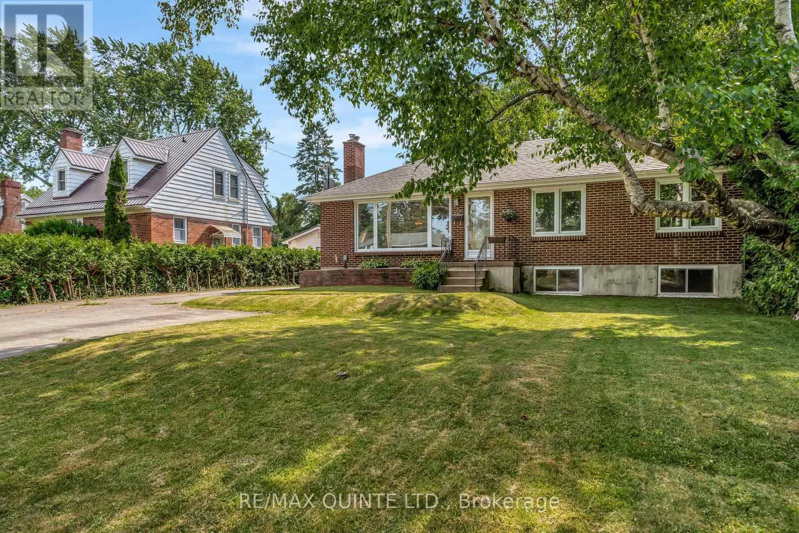 20 Strathcona Drive, Belleville, Ontario  K8N 4H9 - Photo 2 - X12246613