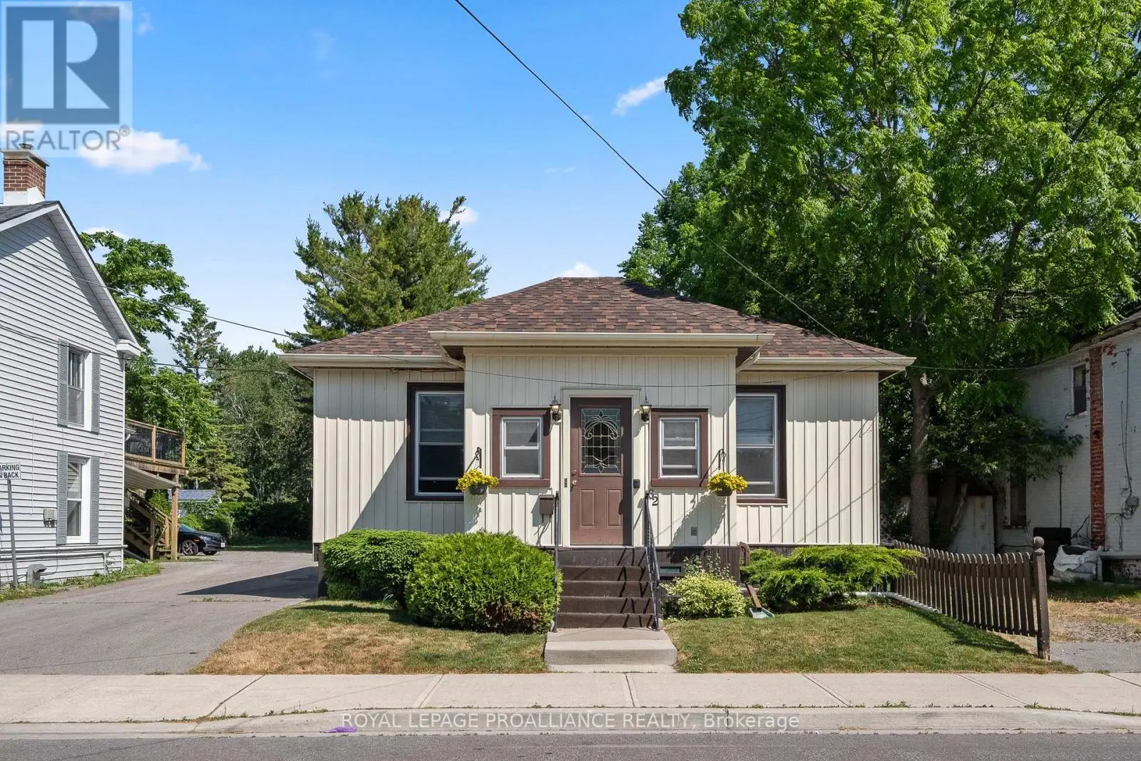 62 James Street E, Cobourg, Ontario  K9A 1H1 - Photo 1 - X12246623