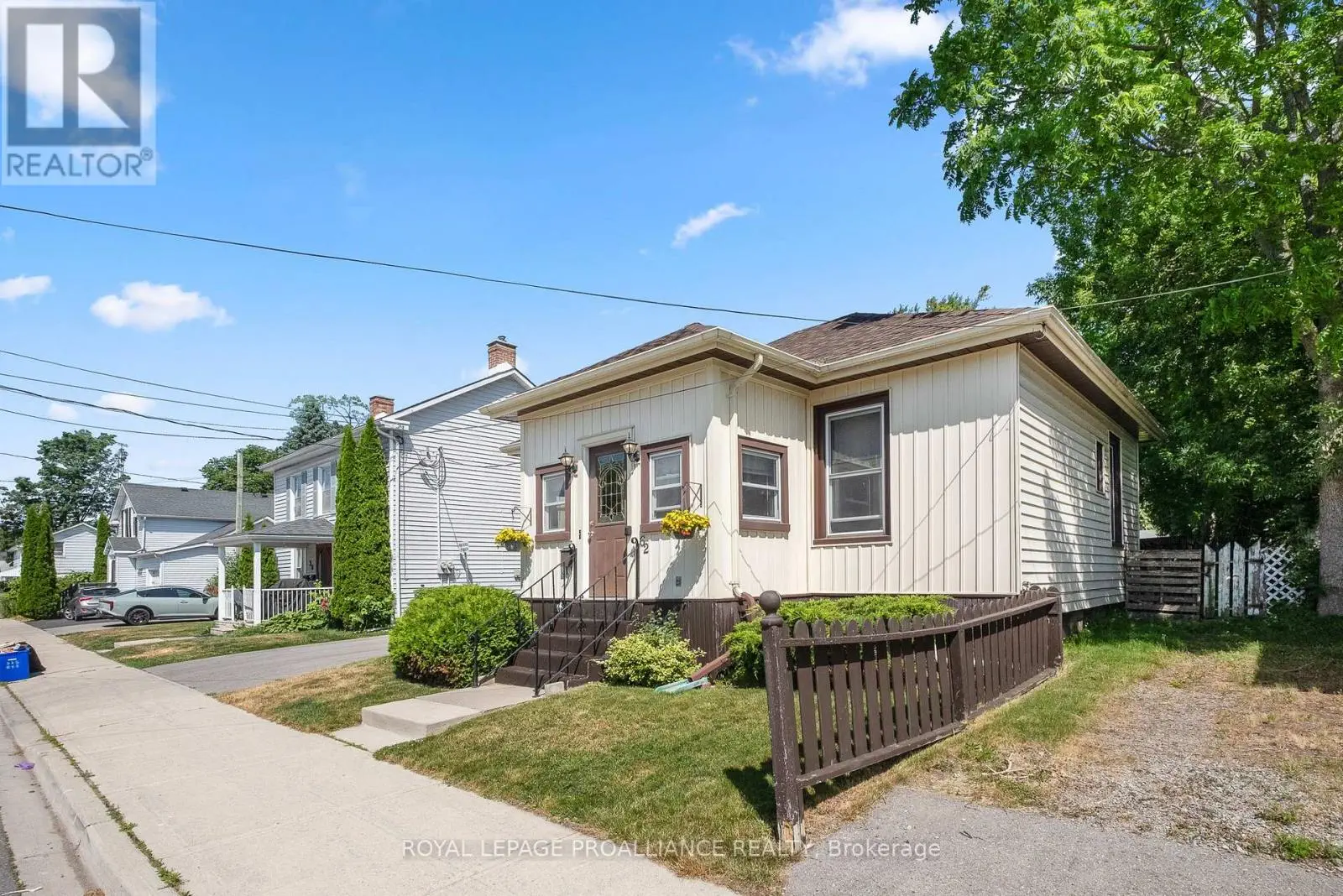 62 James Street E, Cobourg, Ontario  K9A 1H1 - Photo 2 - X12246623