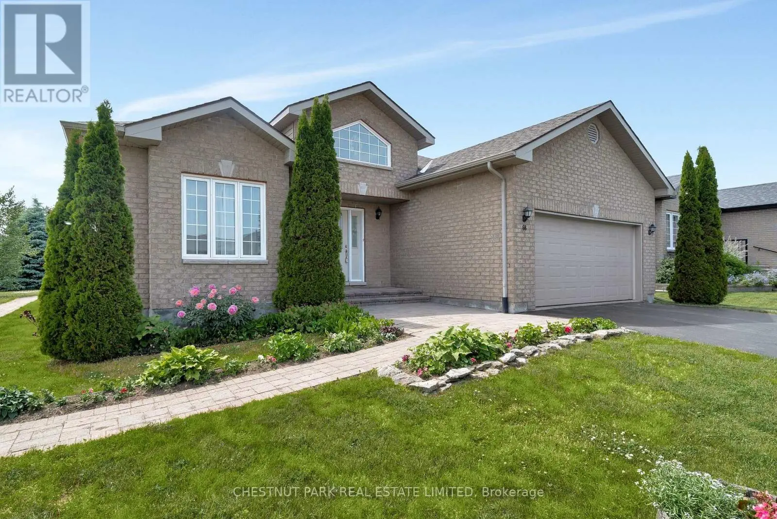 68 Maplehurst Crescent, Prince Edward County, Ontario  K0K 3L0 - Photo 1 - X12246626