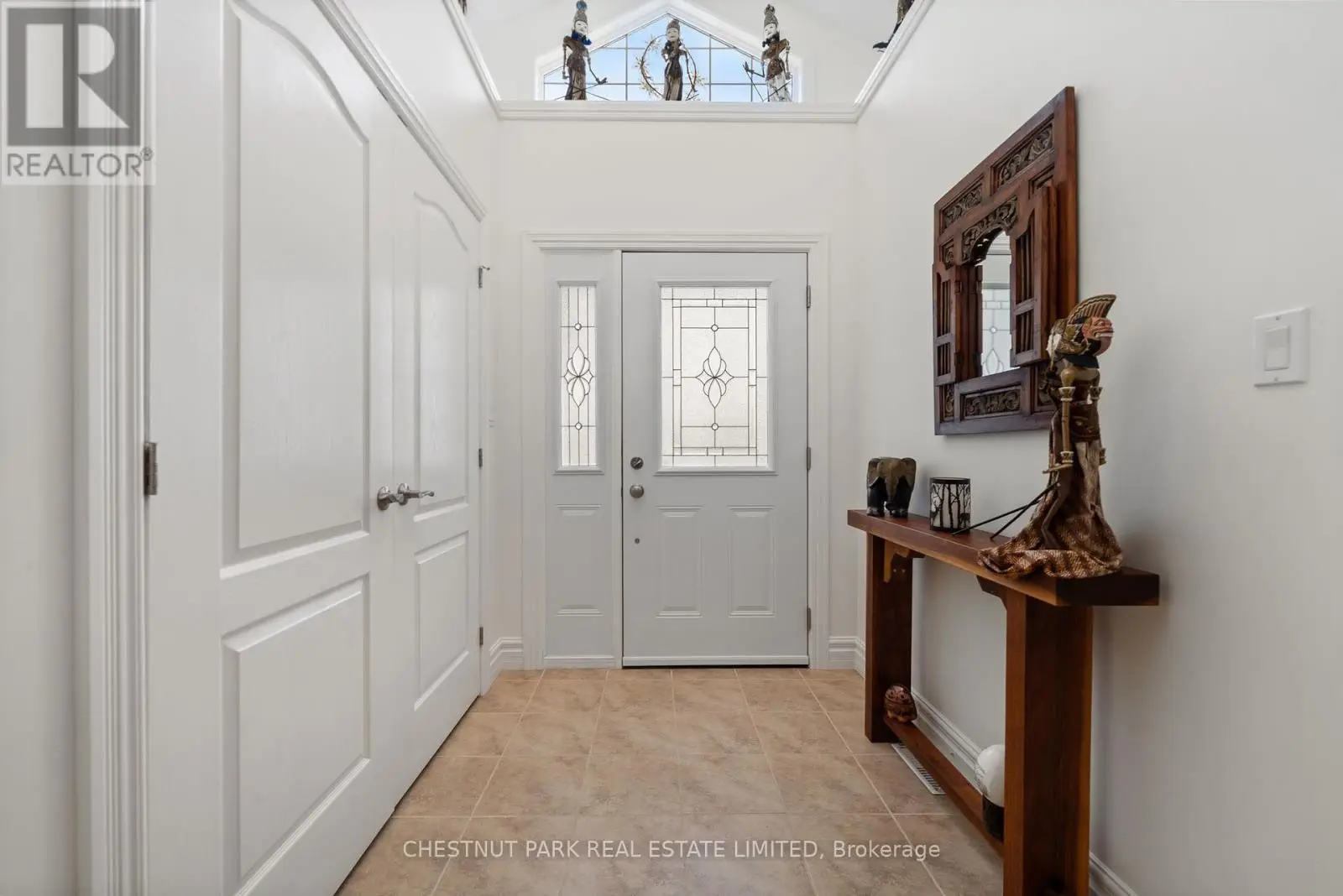 68 Maplehurst Crescent, Prince Edward County, Ontario  K0K 3L0 - Photo 2 - X12246626