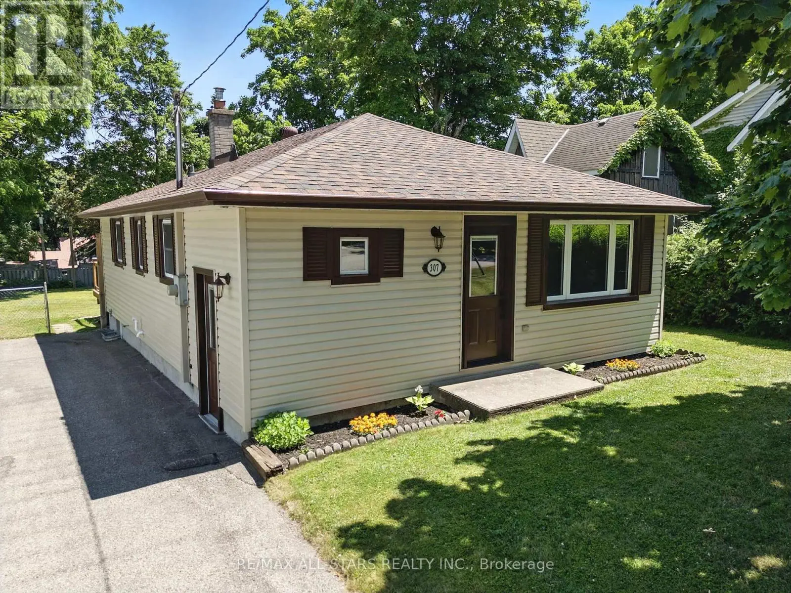 307 Cochrane Street, Scugog, Ontario  L9L 1M4 - Photo 2 - E12246838