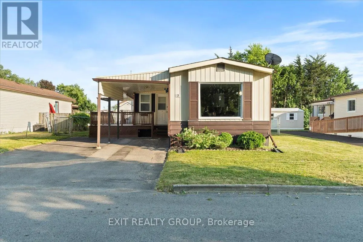 7 Finch Lane, Quinte West, Ontario  K8N 4Z3 - Photo 1 - X12247133