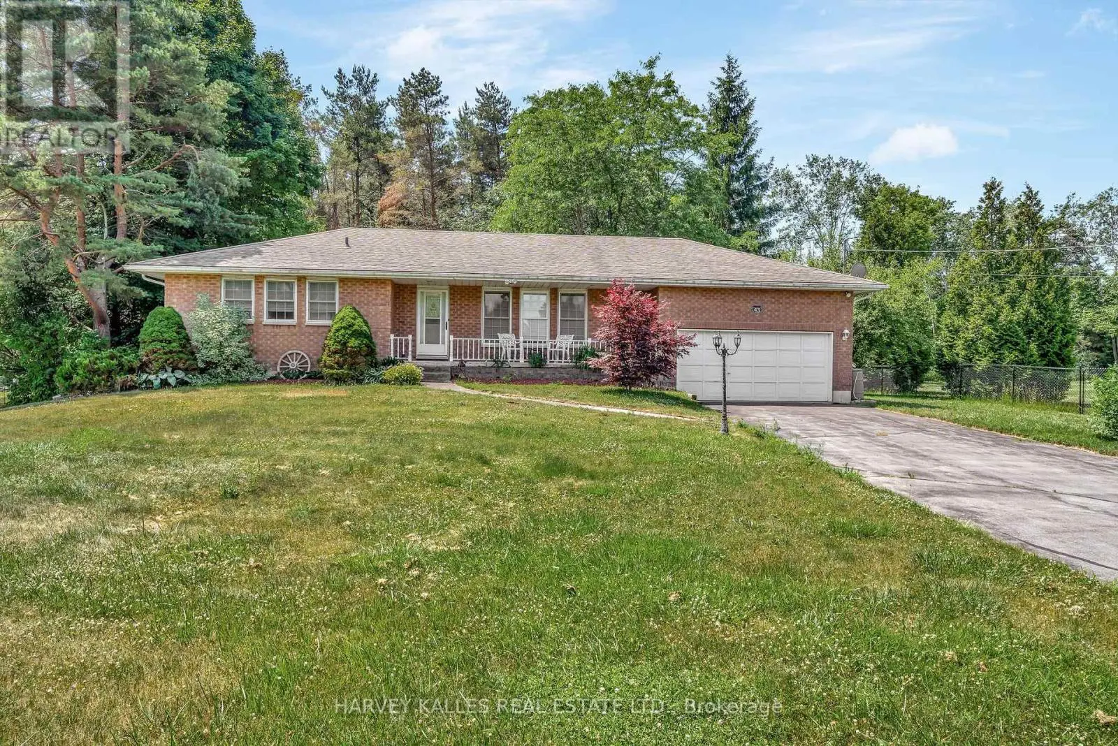 43 Hanthorn Street, Prince Edward County, Ontario  K0K 1L0 - Photo 1 - X12247432