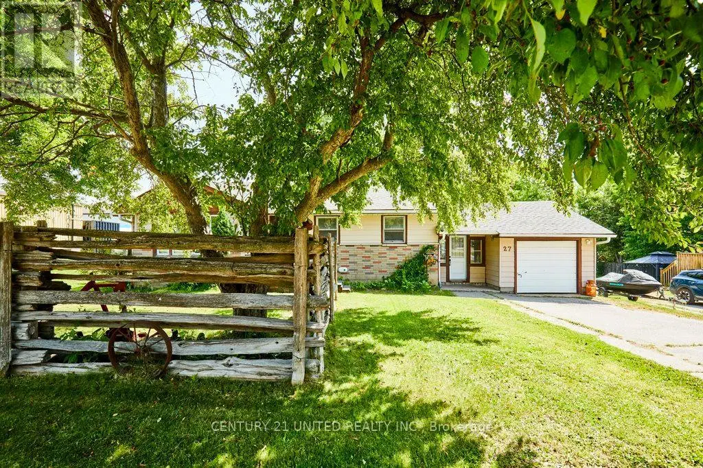 27 Centre Street, Brock, Ontario  L0C 1H0 - Photo 3 - N12247650
