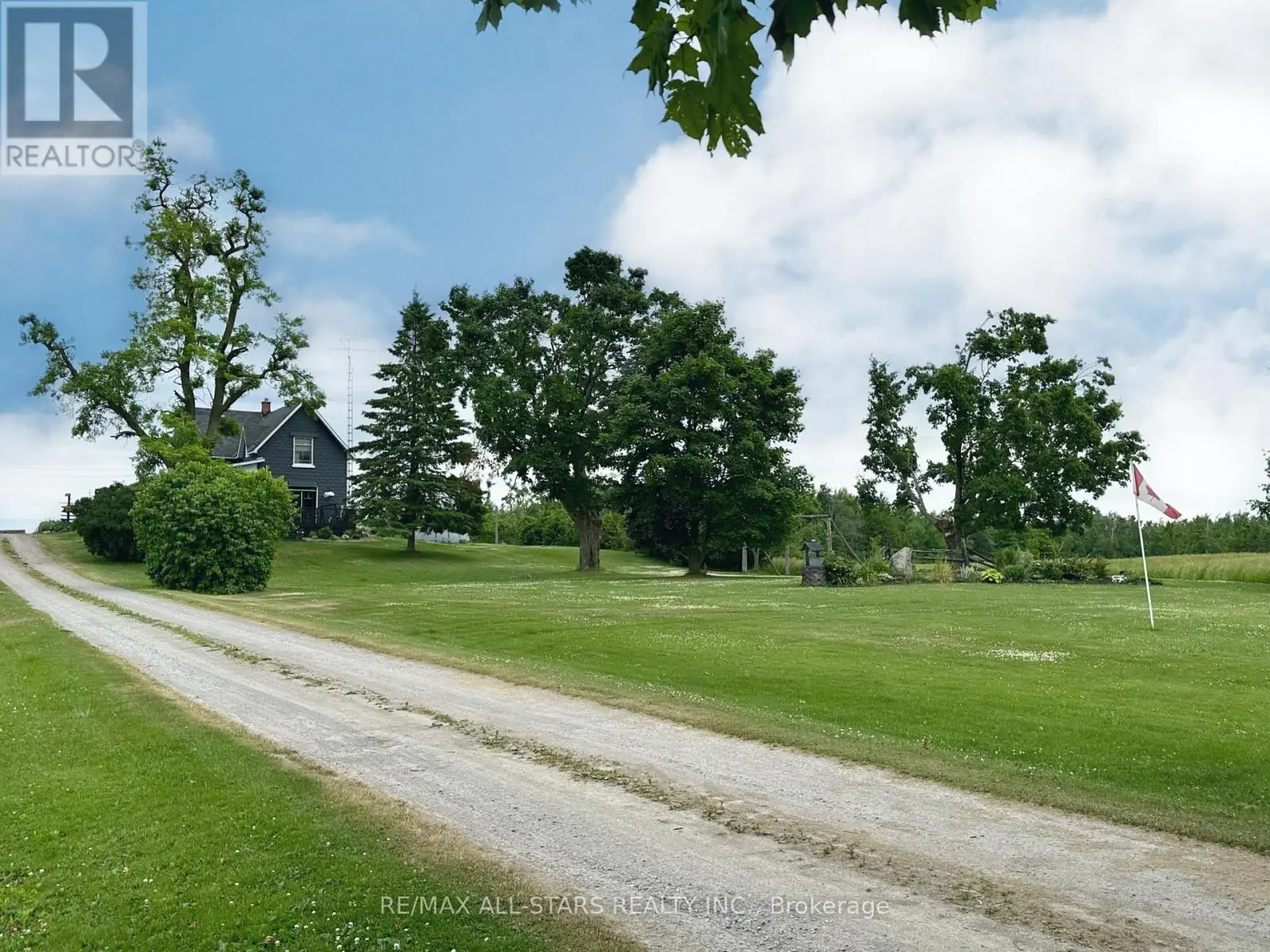 237 Hickory Beach Road, Kawartha Lakes, Ontario  K0M 1N0 - Photo 2 - X12247553