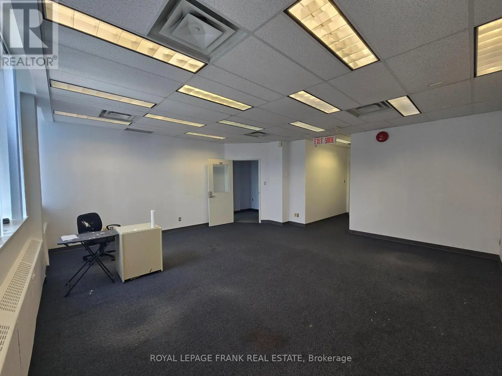 205 - 310 Simcoe Street S, Oshawa, Ontario  L1H 4H7 - Photo 2 - E12247853