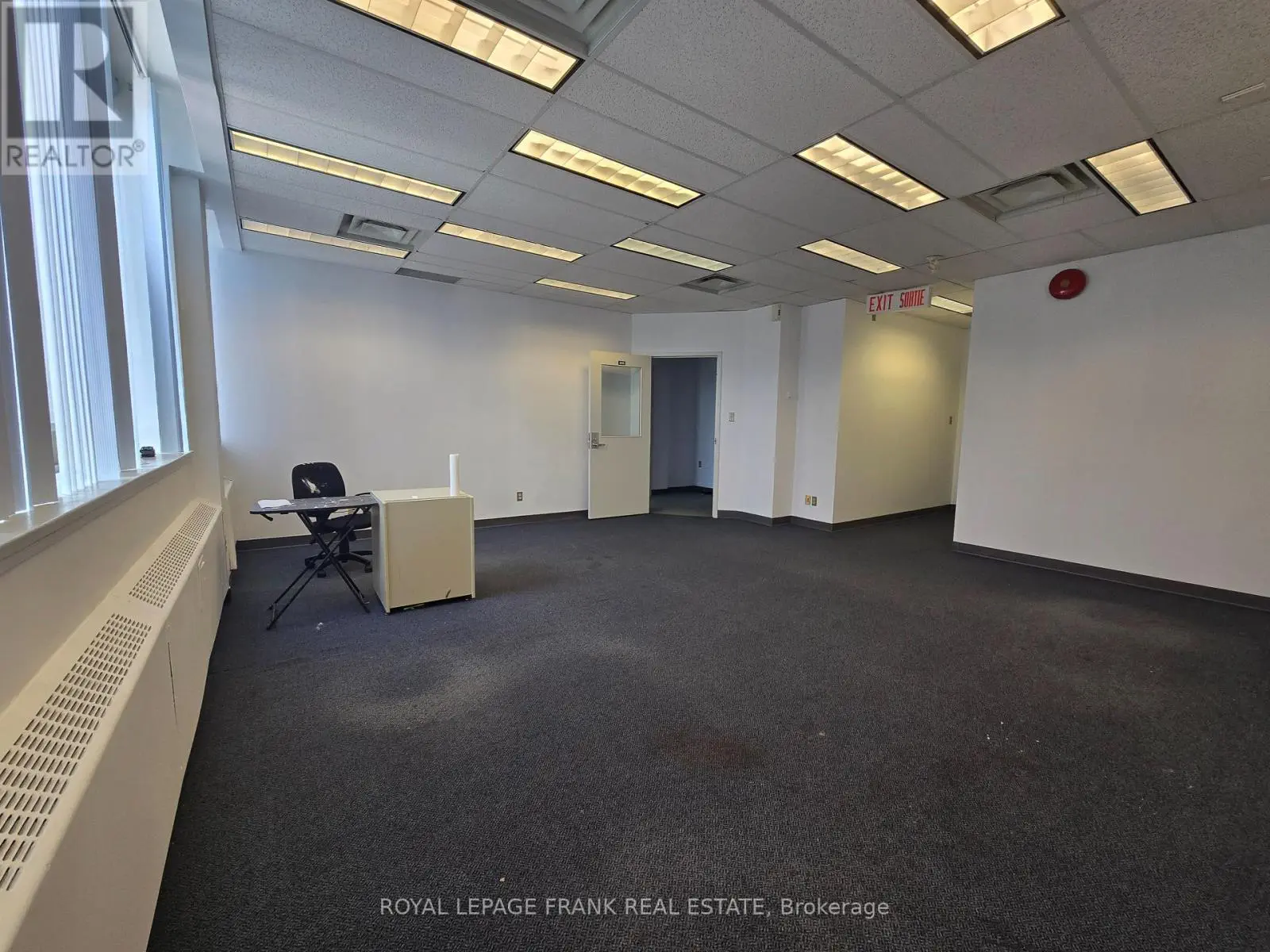 205 - 310 Simcoe Street S, Oshawa, Ontario  L1H 4H7 - Photo 3 - E12247853