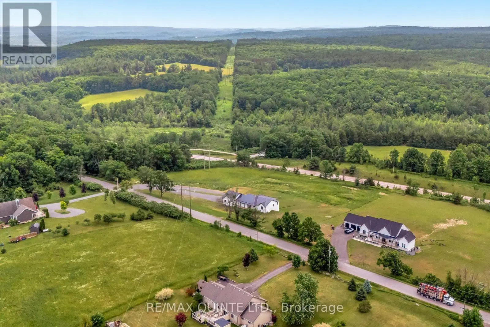171 PINE HILL CRESCENT, Belleville, Ontario
