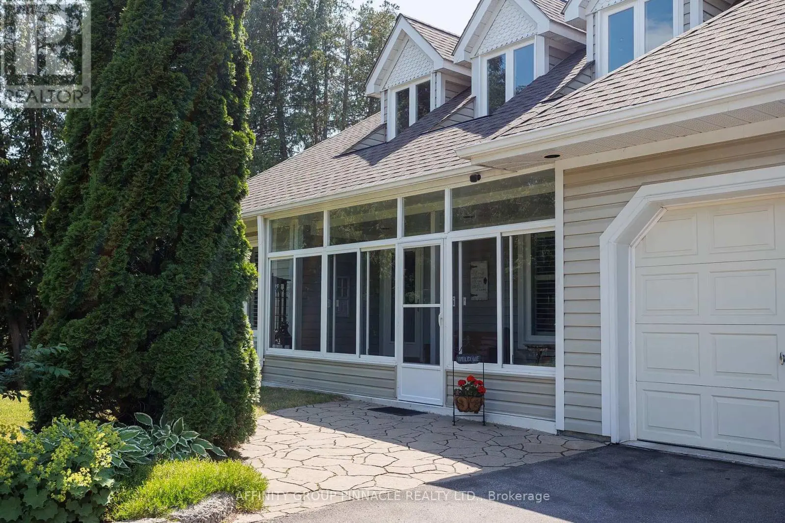51 Lagoon Drive, Kawartha Lakes, Ontario  K0M 1N0 - Photo 2 - X12248174