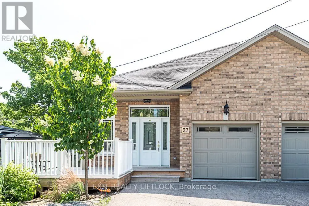 27 Helen Street, Kawartha Lakes, Ontario  K0M 1A0 - Photo 1 - X12247115