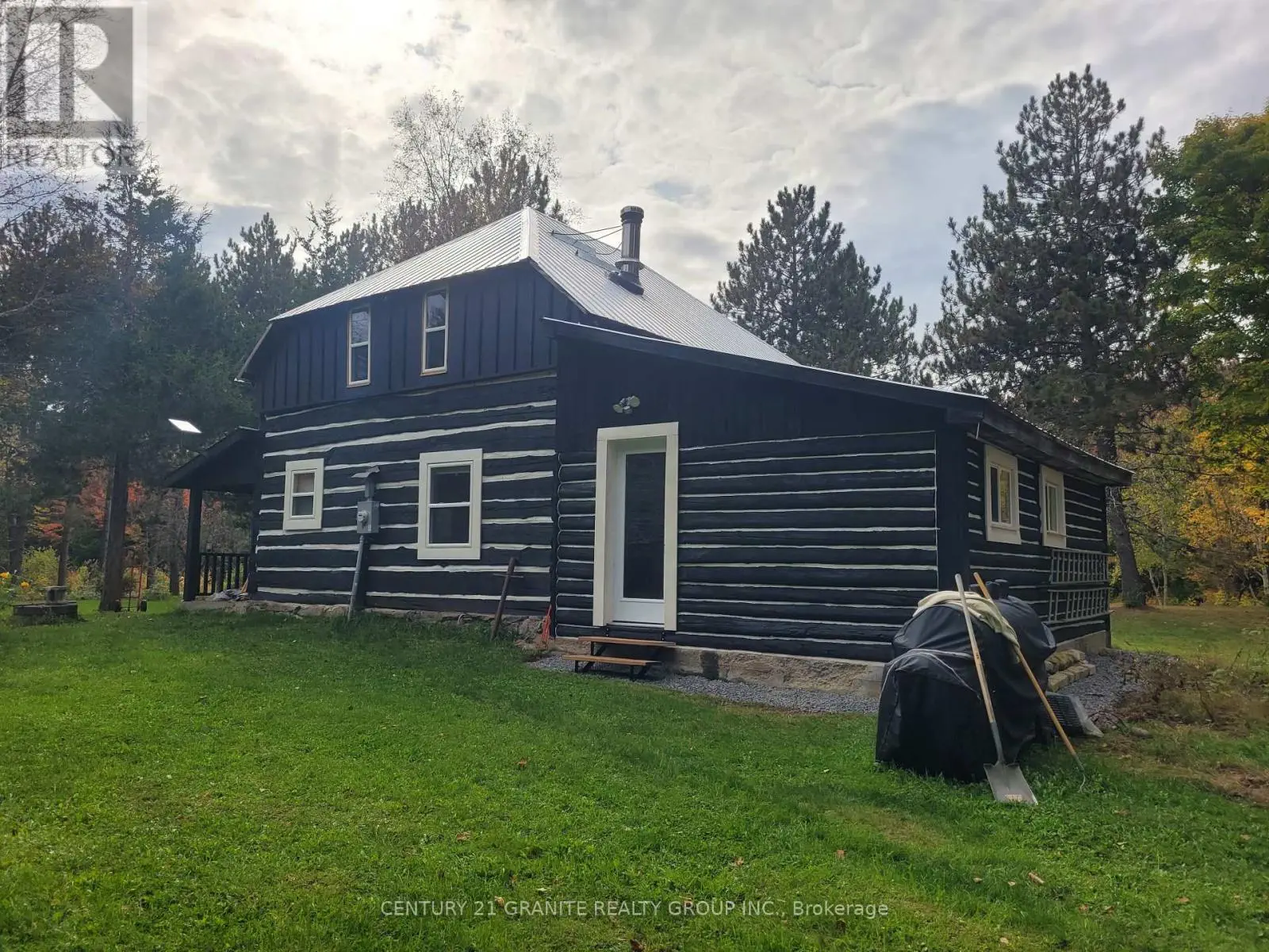 1548 Madawaska Road, Hastings Highlands, Ontario  K0L 2K0 - Photo 3 - X12249129