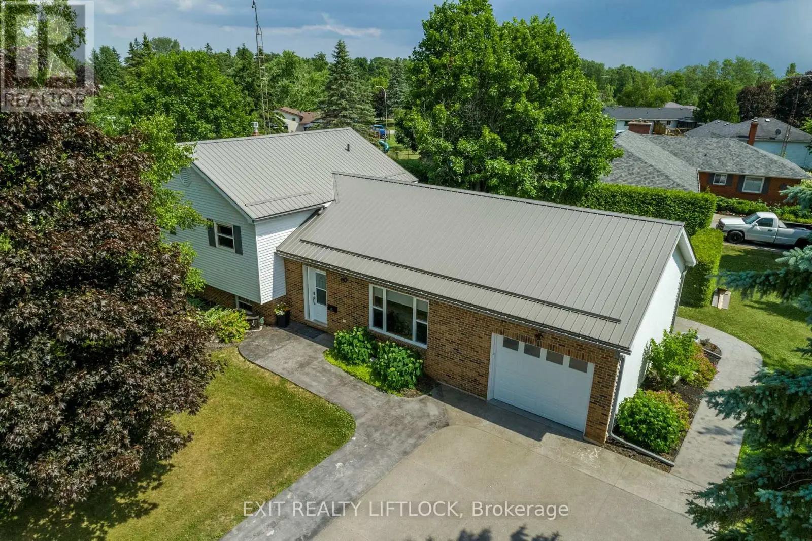 35 Keene Drive, Otonabee-South Monaghan, Ontario  K0L 2G0 - Photo 2 - X12249199
