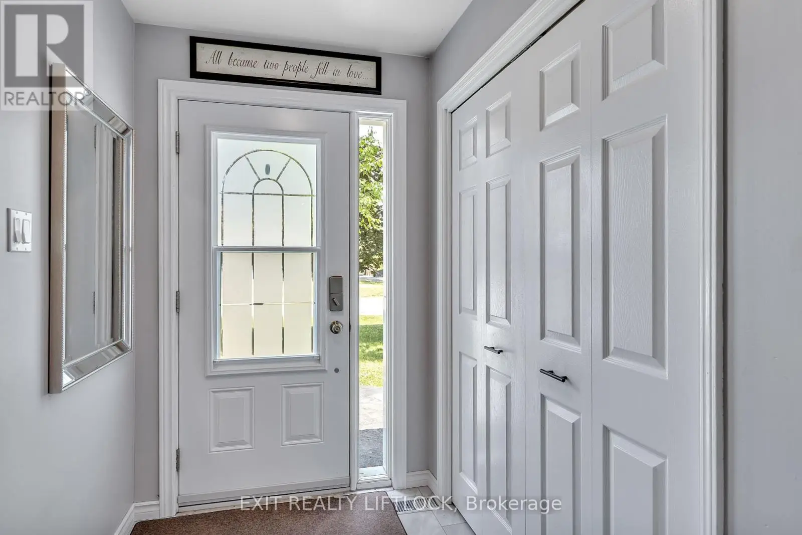 35 Keene Drive, Otonabee-South Monaghan, Ontario  K0L 2G0 - Photo 3 - X12249199