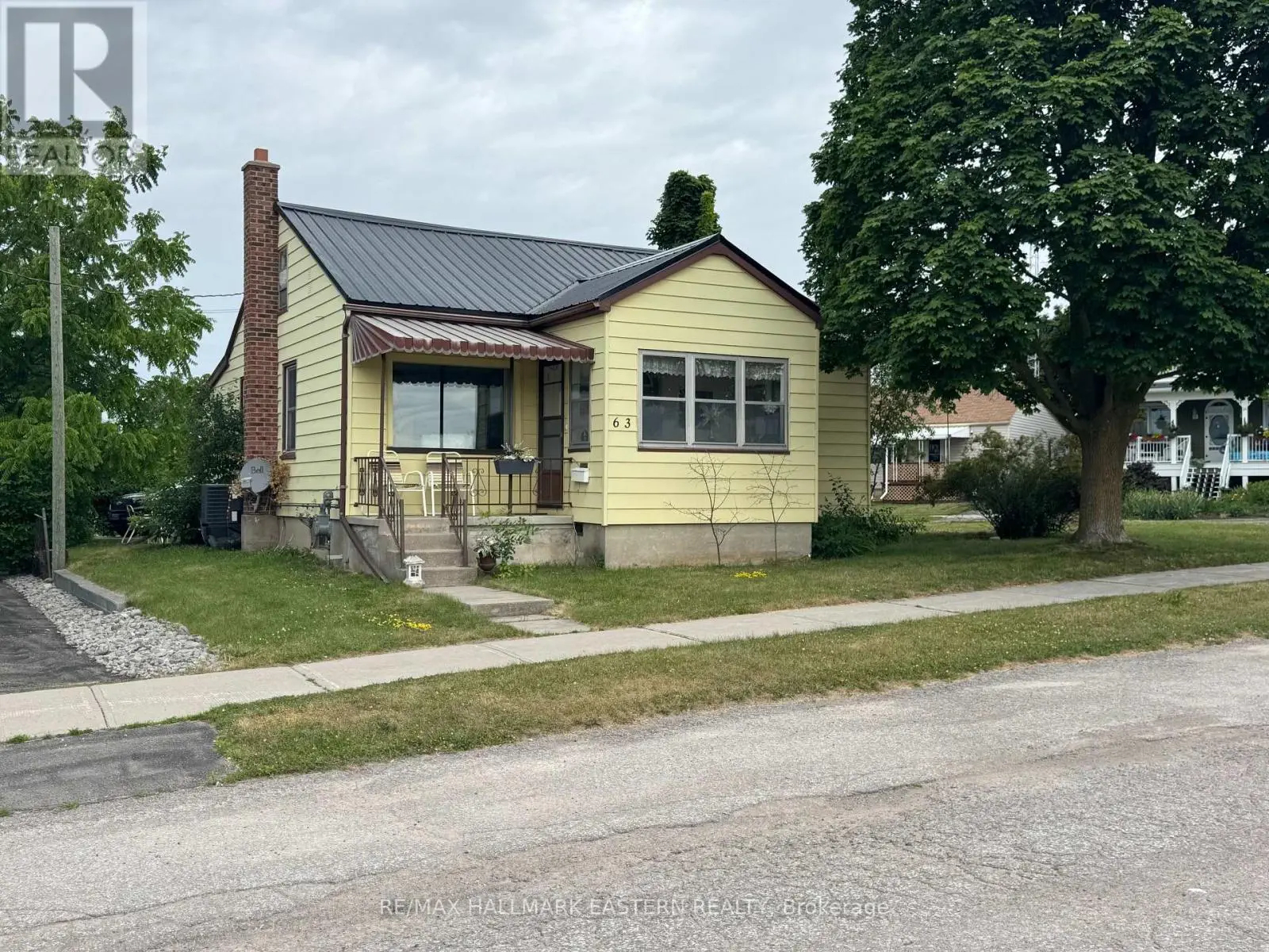 63 Edgewater Boulevard, Peterborough East, Ontario  K9H 1A4 - Photo 2 - X12249278
