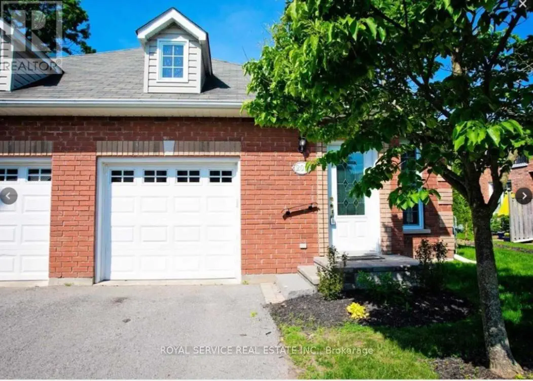 201 - 300 D'arcy Street, Cobourg, Ontario  K9A 0A2 - Photo 2 - X12249306