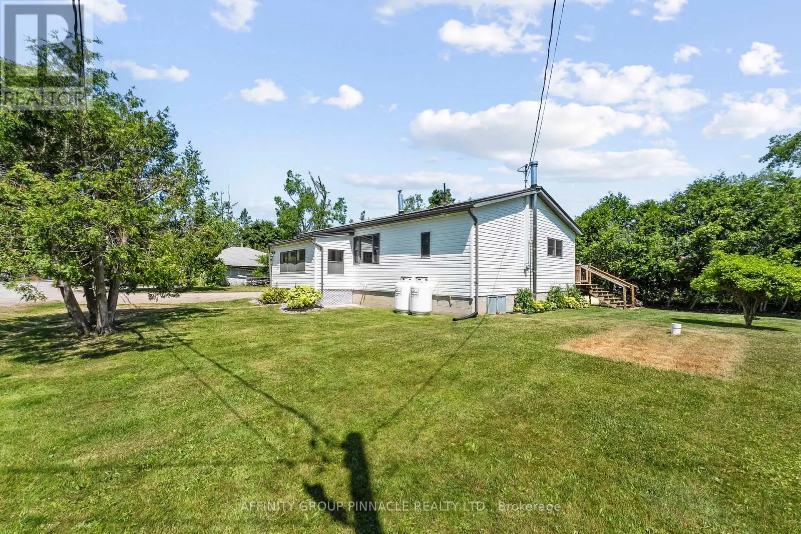13 Leaf Street, Kawartha Lakes, Ontario  K6H 5R6 - Photo 2 - X12249414