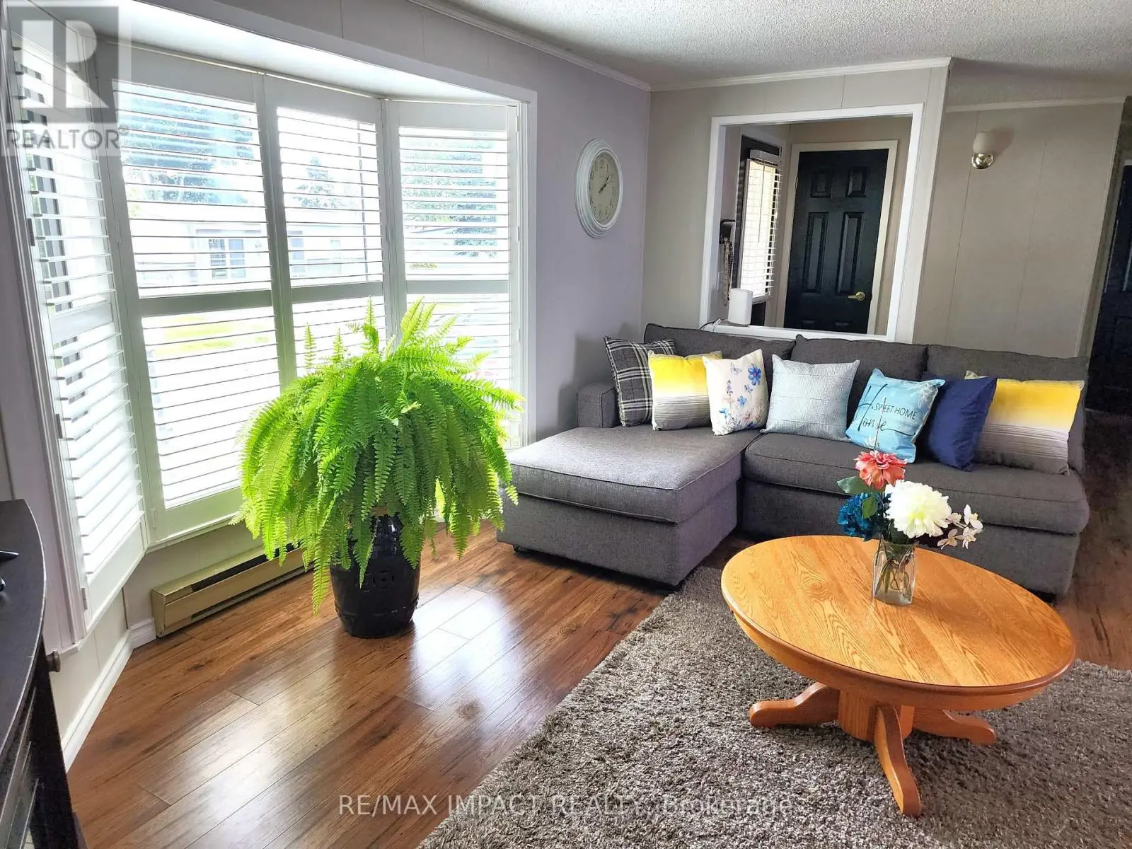 4 Champlain Court, Clarington, Ontario  L1B 1A5 - Photo 3 - E12249645