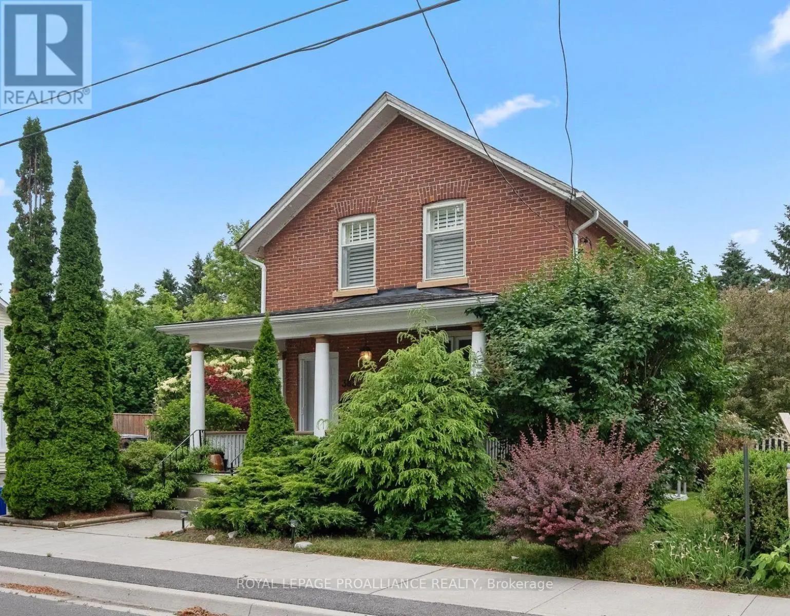 383 Mathew Street, Cobourg, Ontario  K9A 3E6 - Photo 3 - X12250420