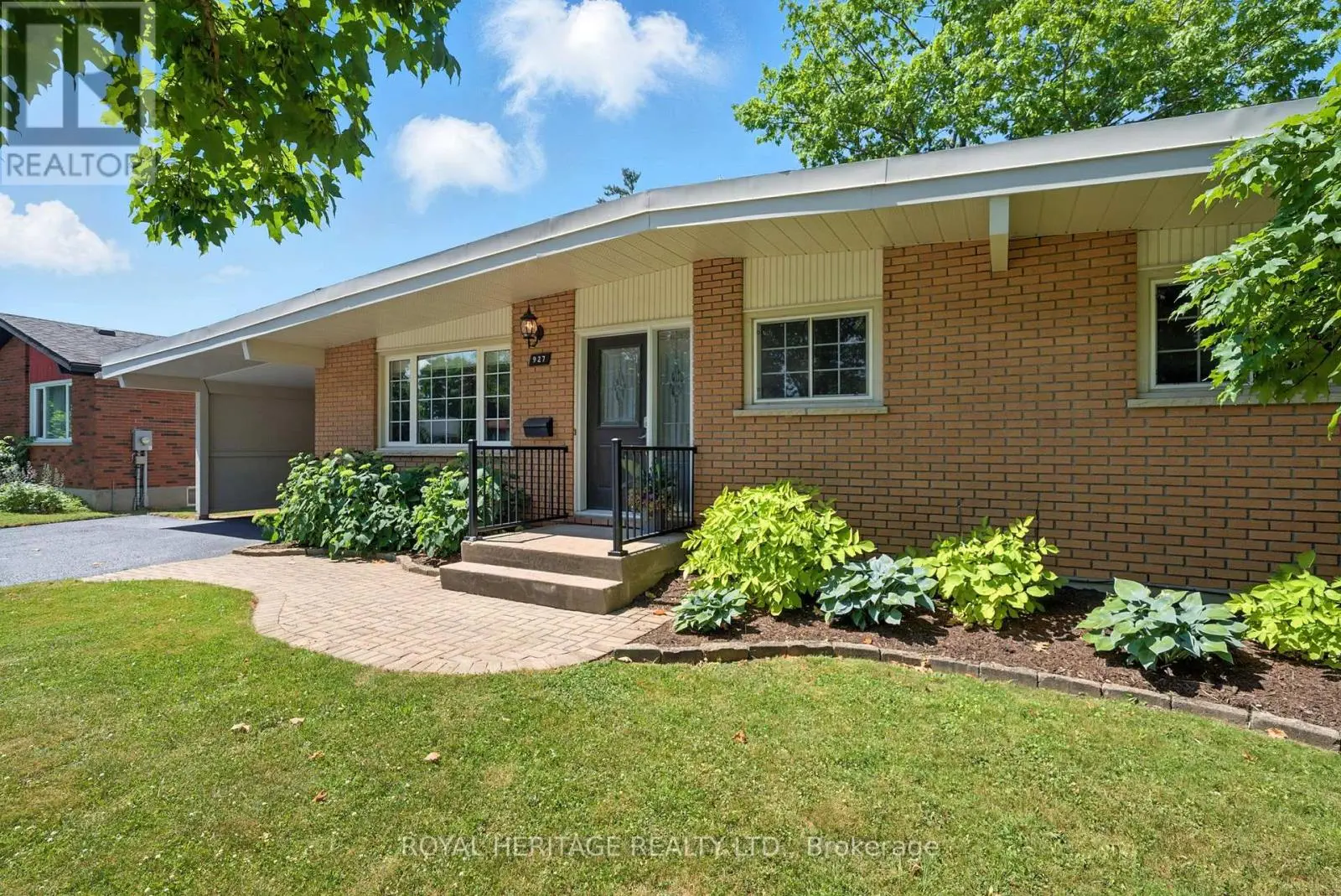 927 Northminster Avenue, Peterborough North, Ontario  K9H 6H7 - Photo 2 - X12250427