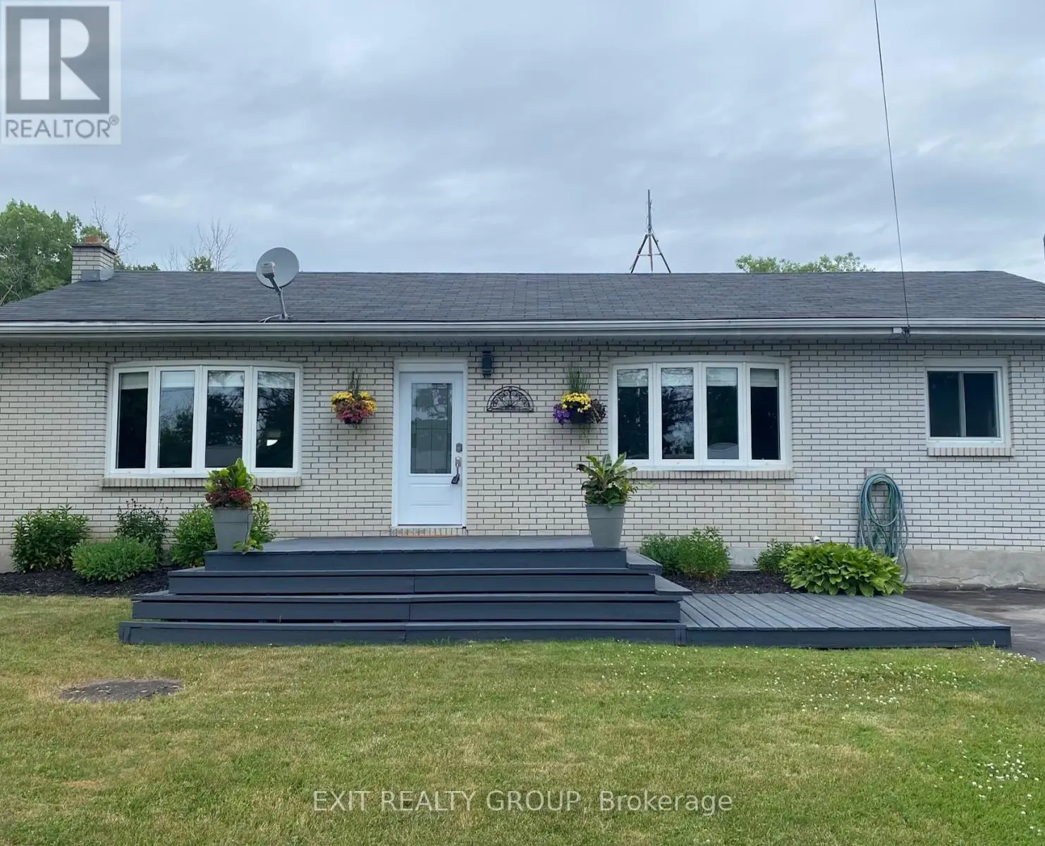 146 Bernard Long Road, Quinte West, Ontario  K8V 5P6 - Photo 2 - X12249191