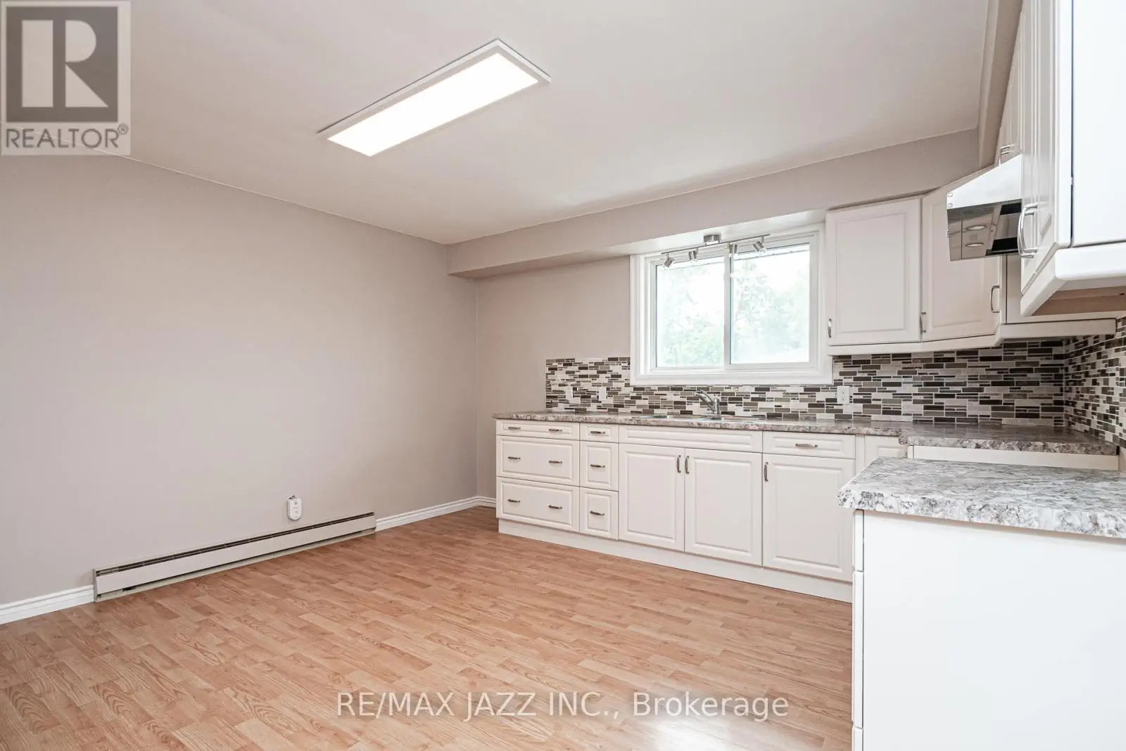 355 Oshawa Boulevard N, Oshawa, Ontario  L1G 5T2 - Photo 3 - E12250662