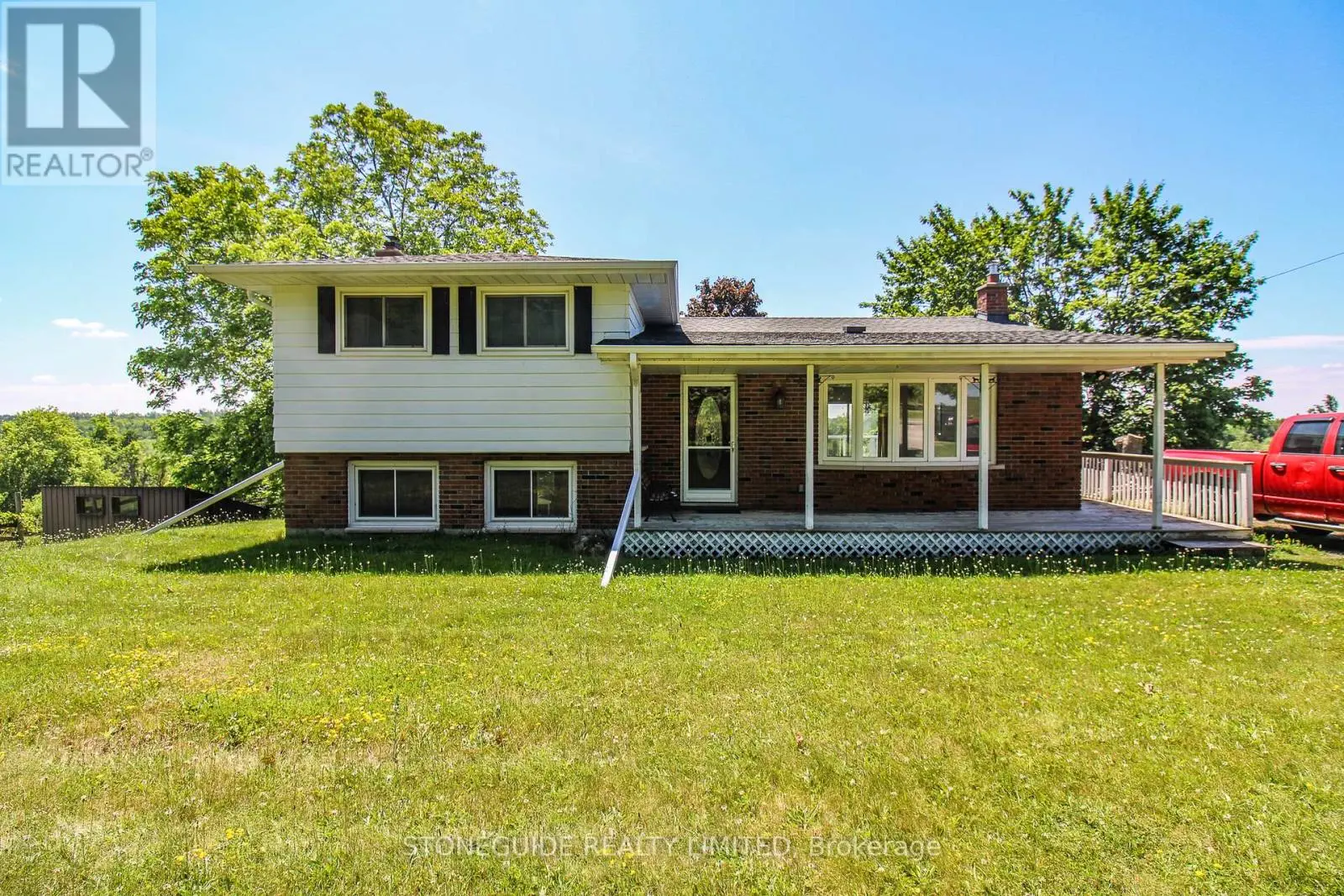527 Lily Lake Road, Selwyn, Ontario  K9J 6X3 - Photo 3 - X12250834