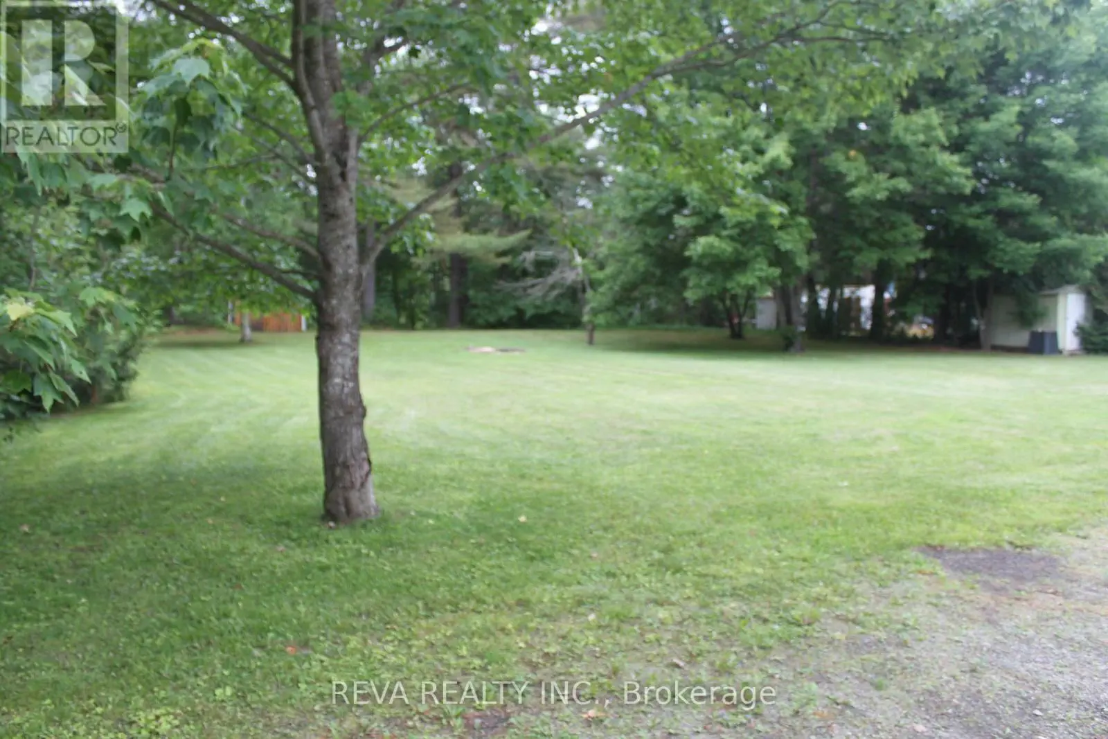 15615 Hwy 35 Highway, Algonquin Highlands, Ontario  K0M 1J2 - Photo 3 - X12251782