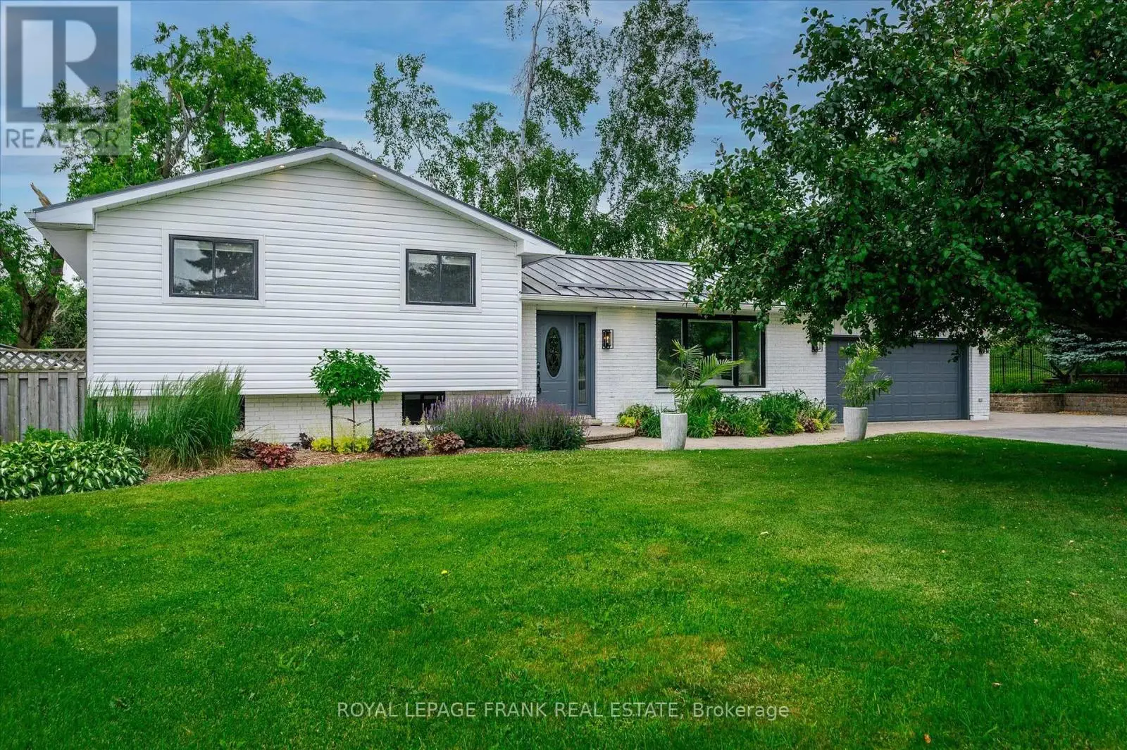 1954 CATHCART CRESCENT, Cavan Monaghan, Ontario