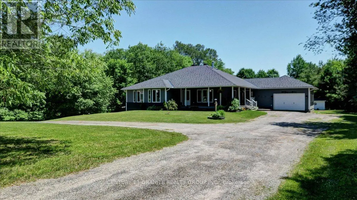 39 Golfview Drive, Bancroft, Ontario  K0L 1C0 - Photo 1 - X12253599