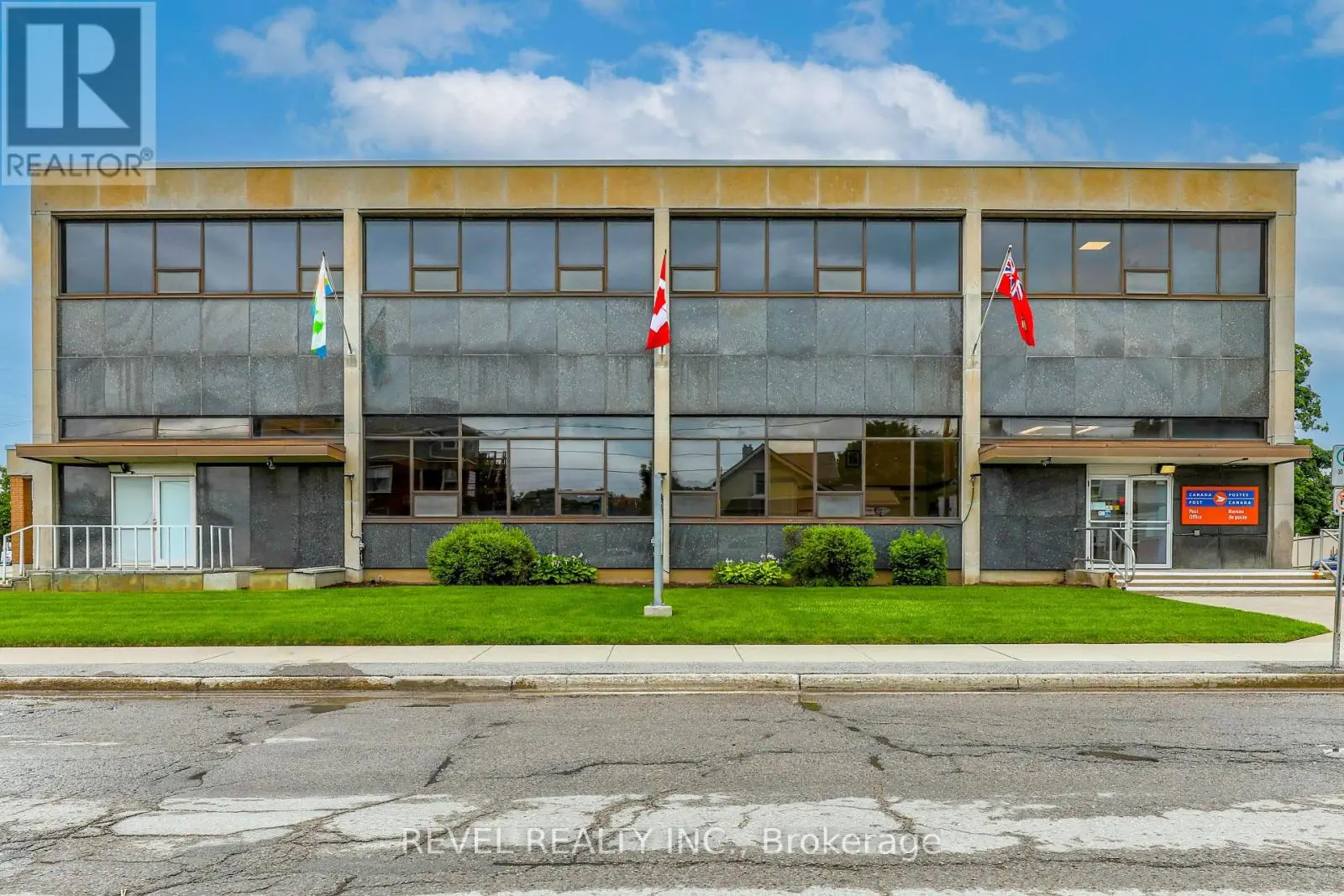 Upper 2 - 34 Cambridge Street S, Kawartha Lakes, Ontario  K9V 3B8 - Photo 3 - X12067738