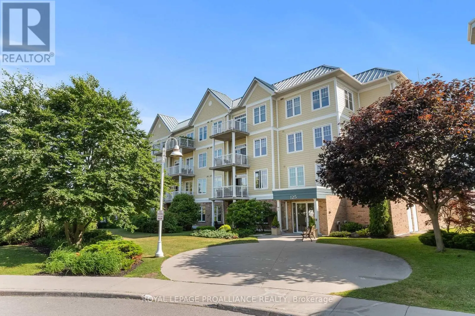 407 - 125 THIRD STREET, Cobourg, Ontario