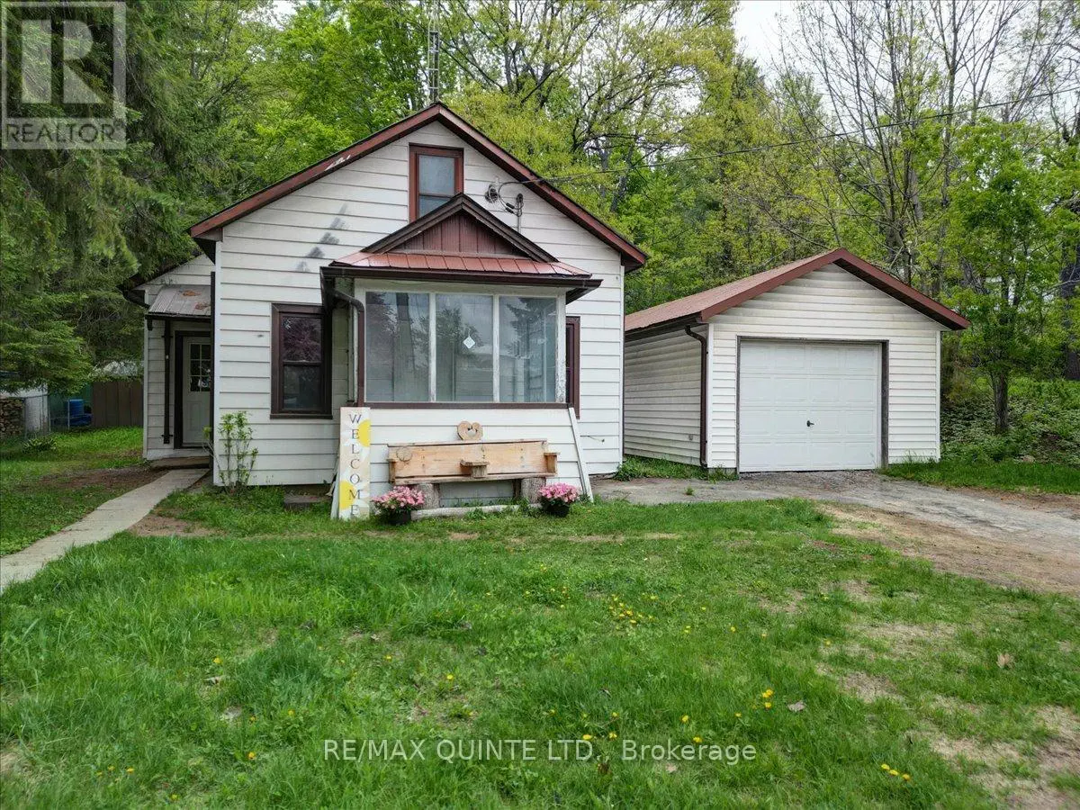 172 County Road 504 Road, North Kawartha, Ontario  K0L 1A0 - Photo 2 - X12255097