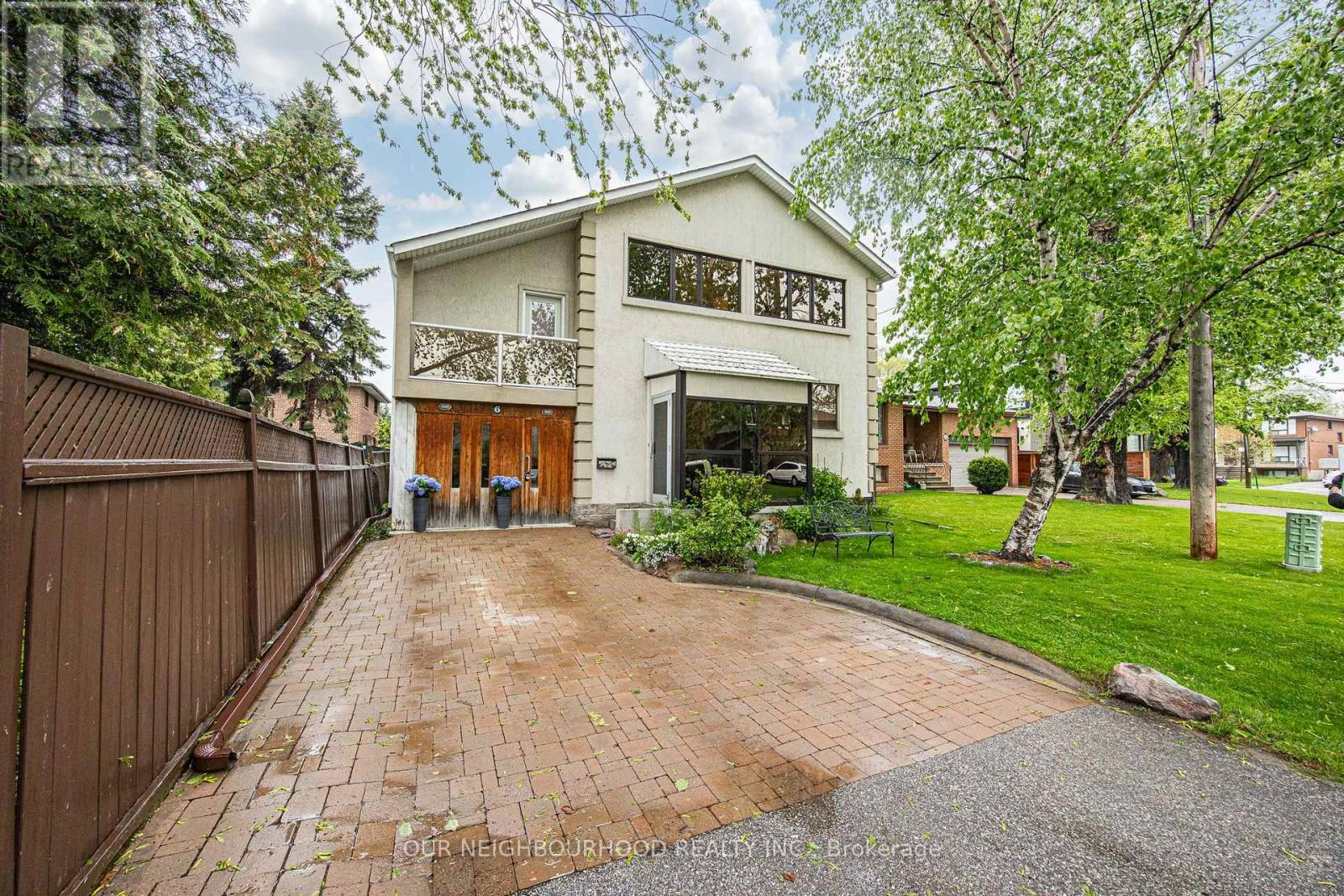 6 ENFIELD AVENUE, Toronto, Ontario