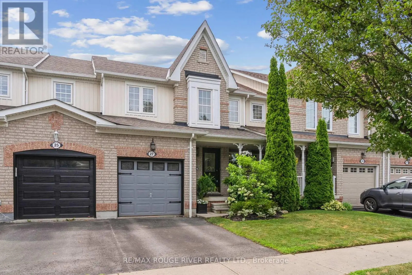 27 Barchester Crescent, Whitby, Ontario  L1M 2L7 - Photo 1 - E12255215