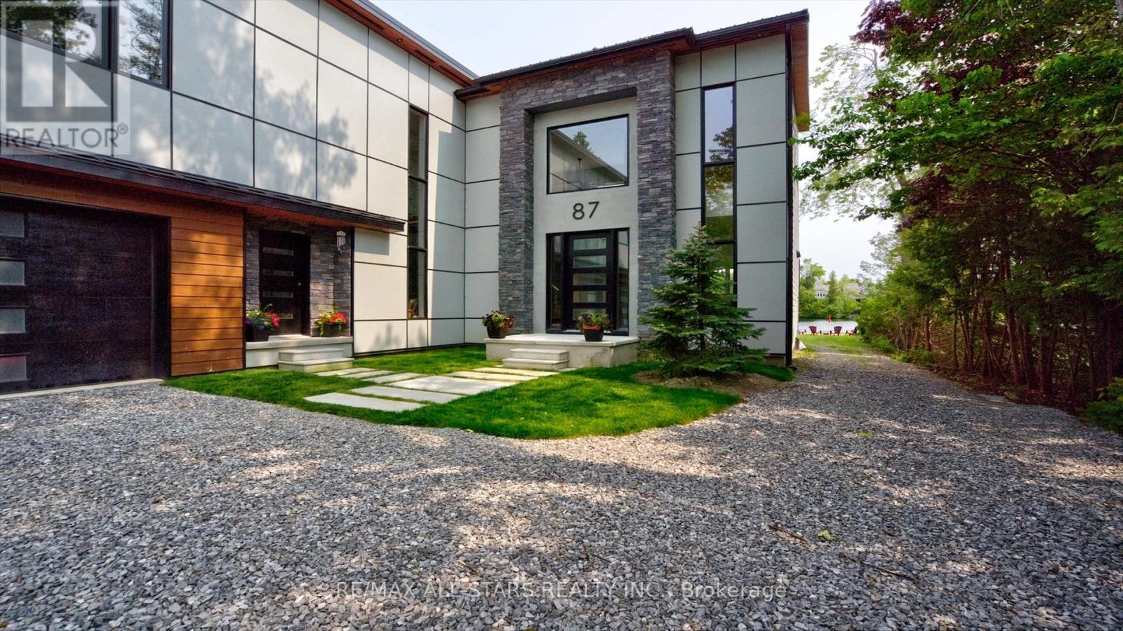 87 Riverside Drive, Kawartha Lakes, Ontario  K0M 1A0 - Photo 2 - X12255806