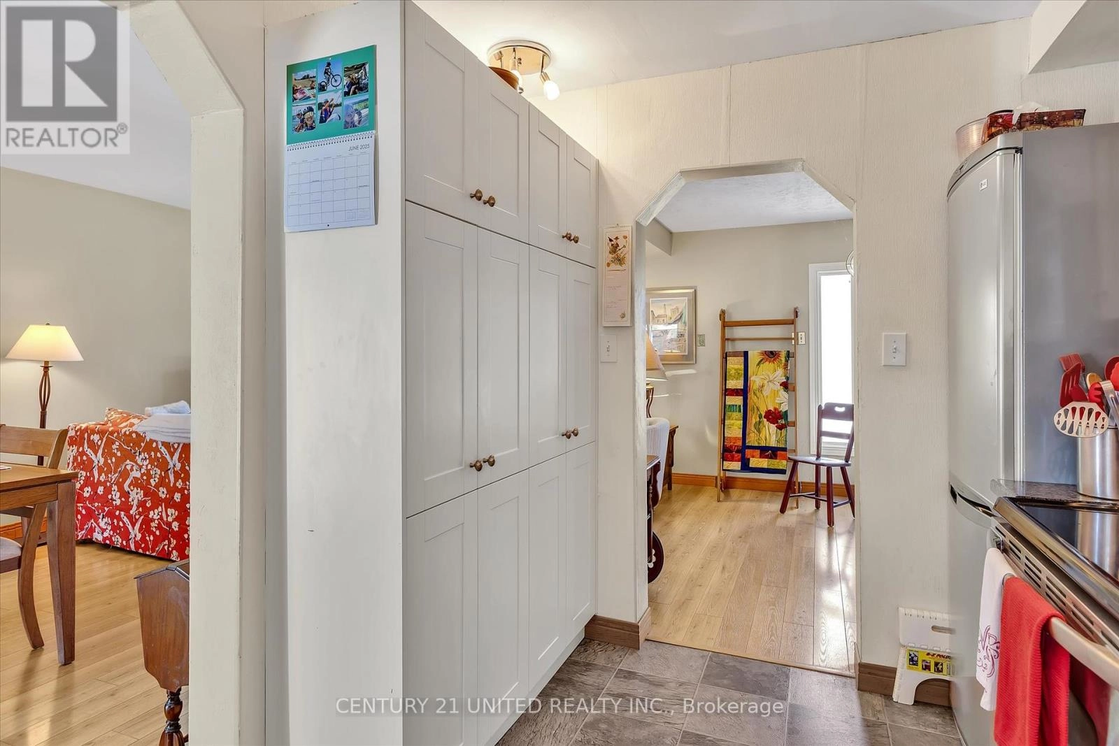 236 Lee Street, Peterborough North, Ontario K9H 5P1 - Photo 11 - X12256031