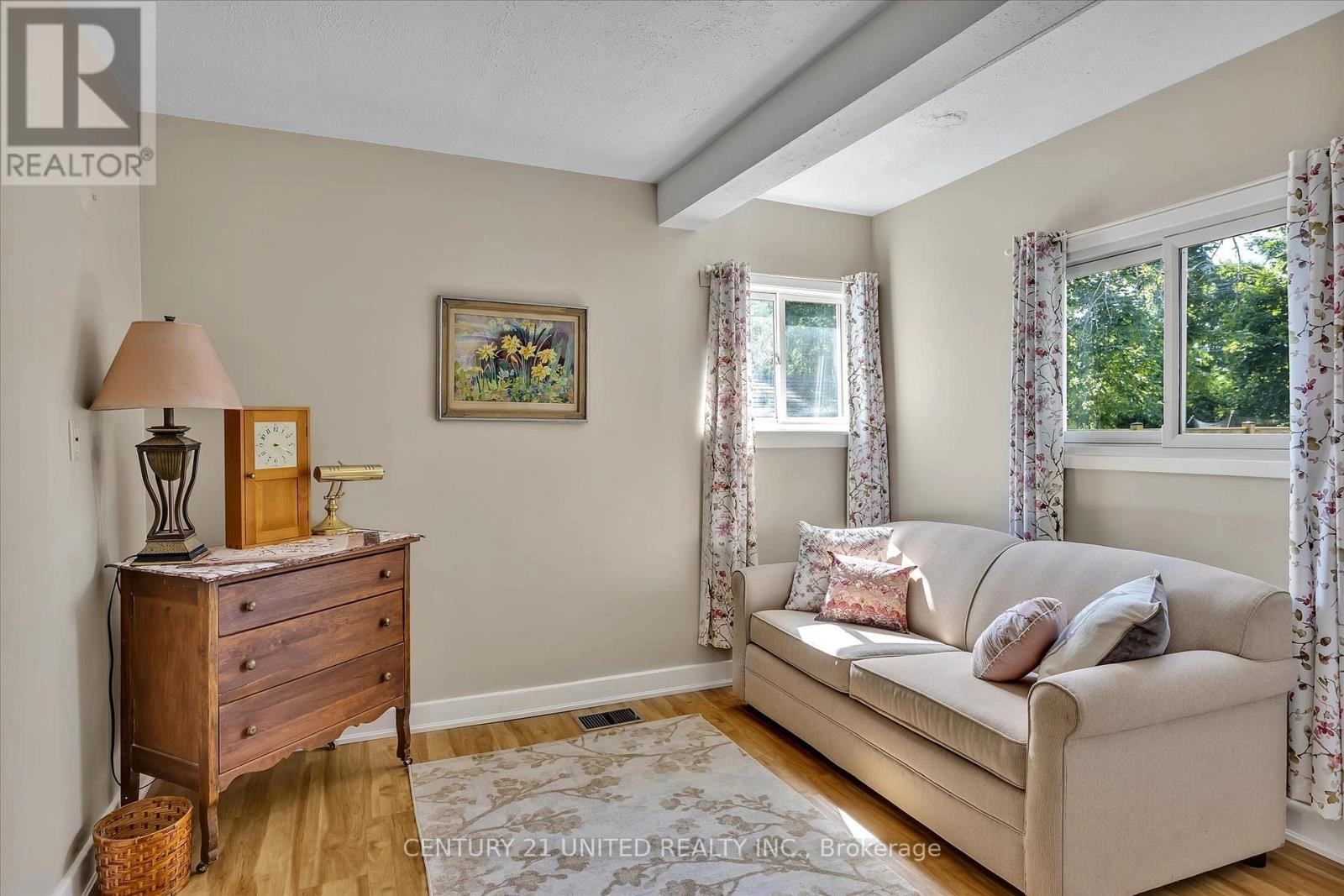 236 Lee Street, Peterborough North, Ontario K9H 5P1 - Photo 14 - X12256031