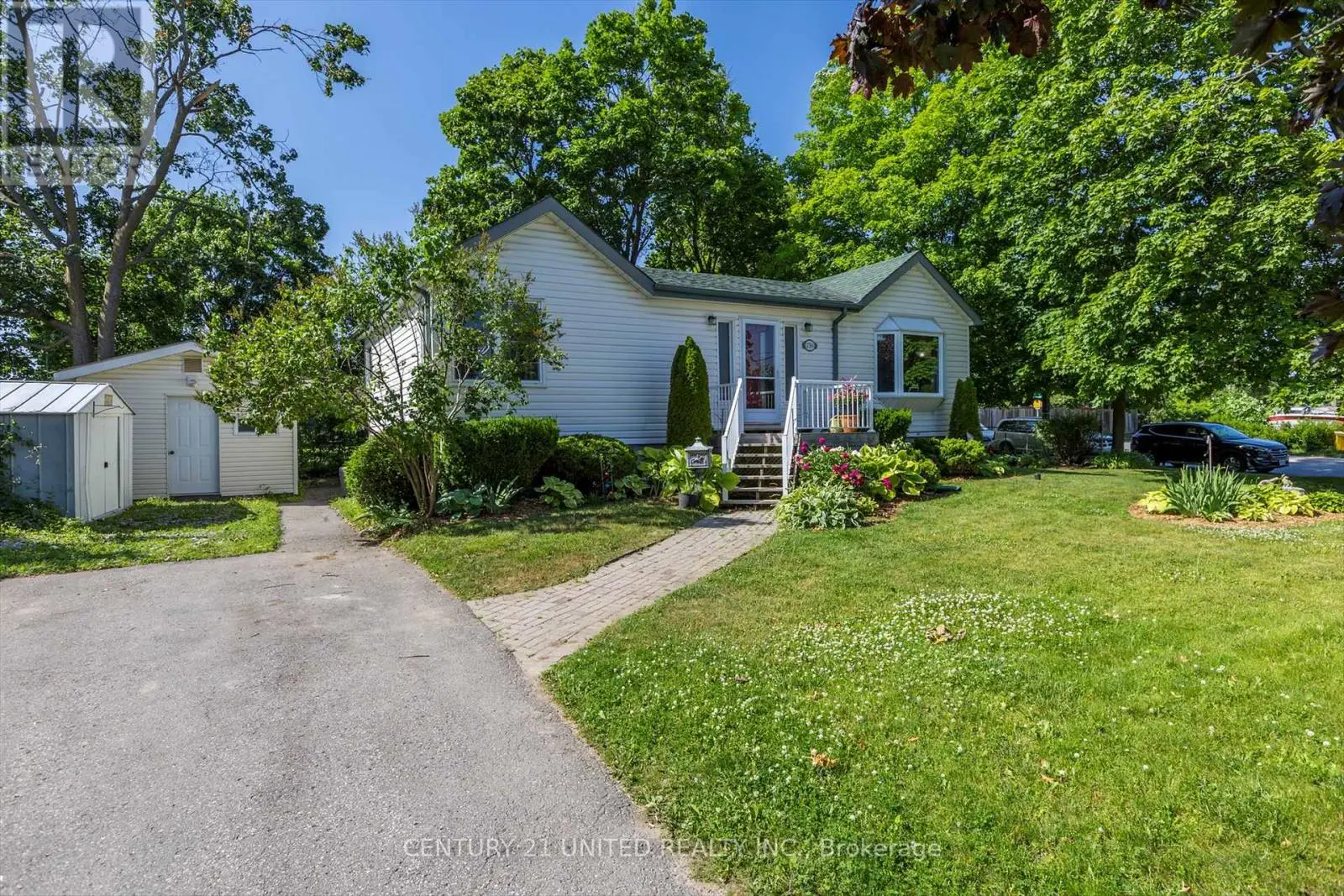 236 Lee Street, Peterborough North, Ontario  K9H 5P1 - Photo 2 - X12256031
