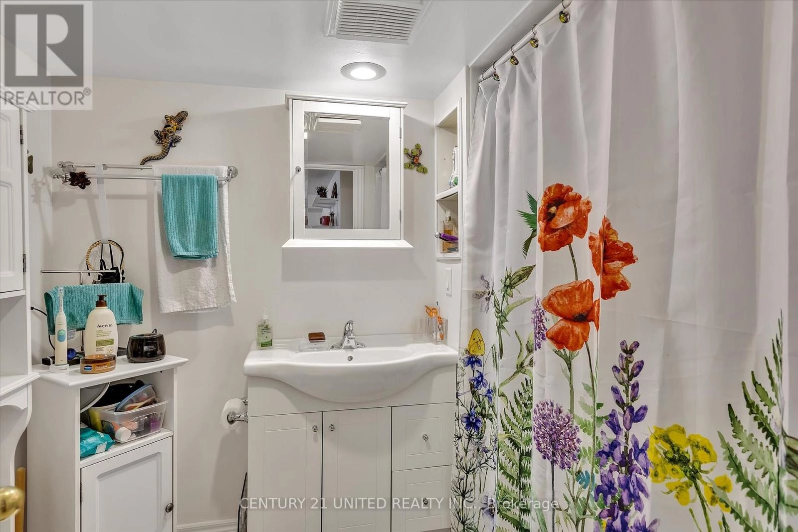 236 Lee Street, Peterborough North, Ontario K9H 5P1 - Photo 25 - X12256031