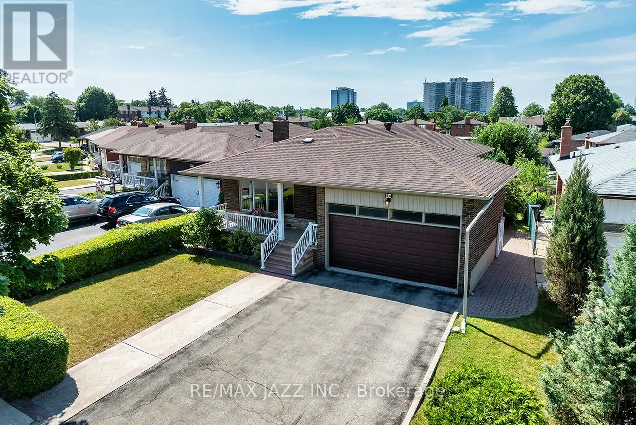 54 Bartel Drive, Toronto, Ontario  M3N 1C9 - Photo 3 - W12256215