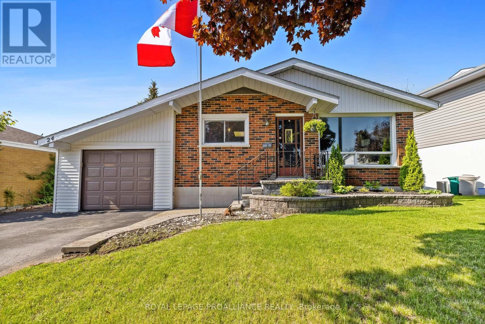 24 Patrick Street, Quinte West, Ontario  K8V 4B5 - Photo 1 - X12256365