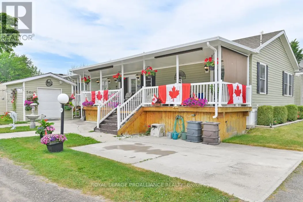 Unit 96 - 153 County Road 27, Prince Edward County, Ontario  K0K 1T0 - Photo 3 - X12251225